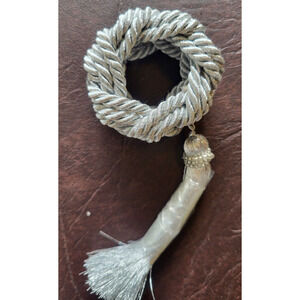 WATERFORD Silver Braided Cord Napkin Rings Fringed Tassels Set Of 4 NEW in Box